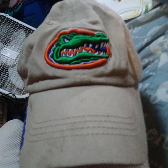 Baseball caps - Picture 2 of 16